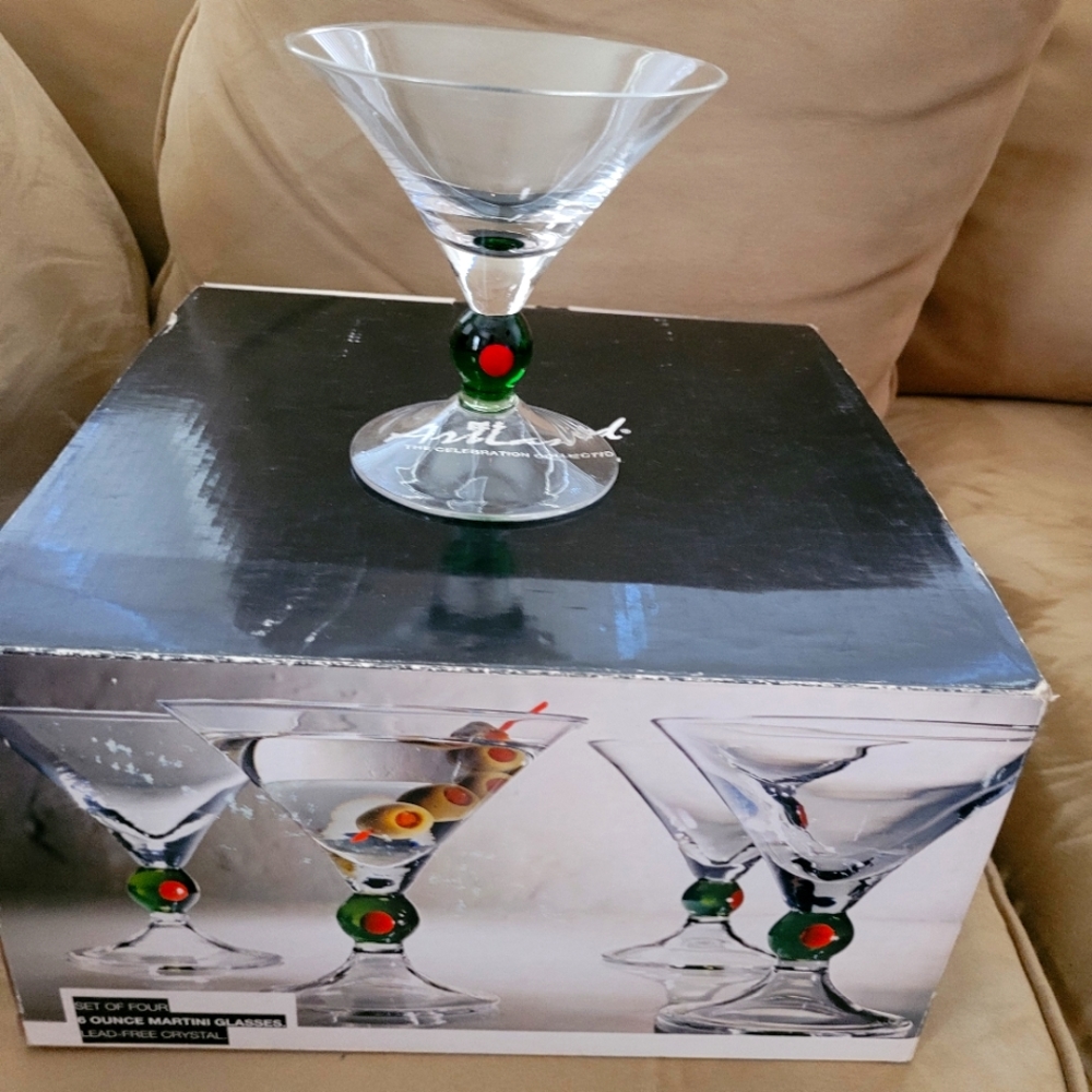 Artland Martini glasses (4)